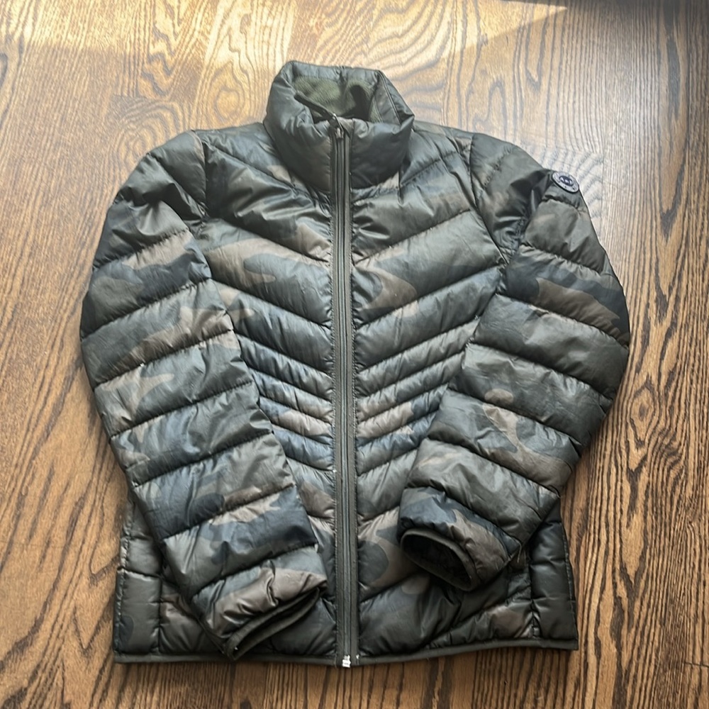 Abercrombie & Fitch lightweight camouflage jacket.  Size small